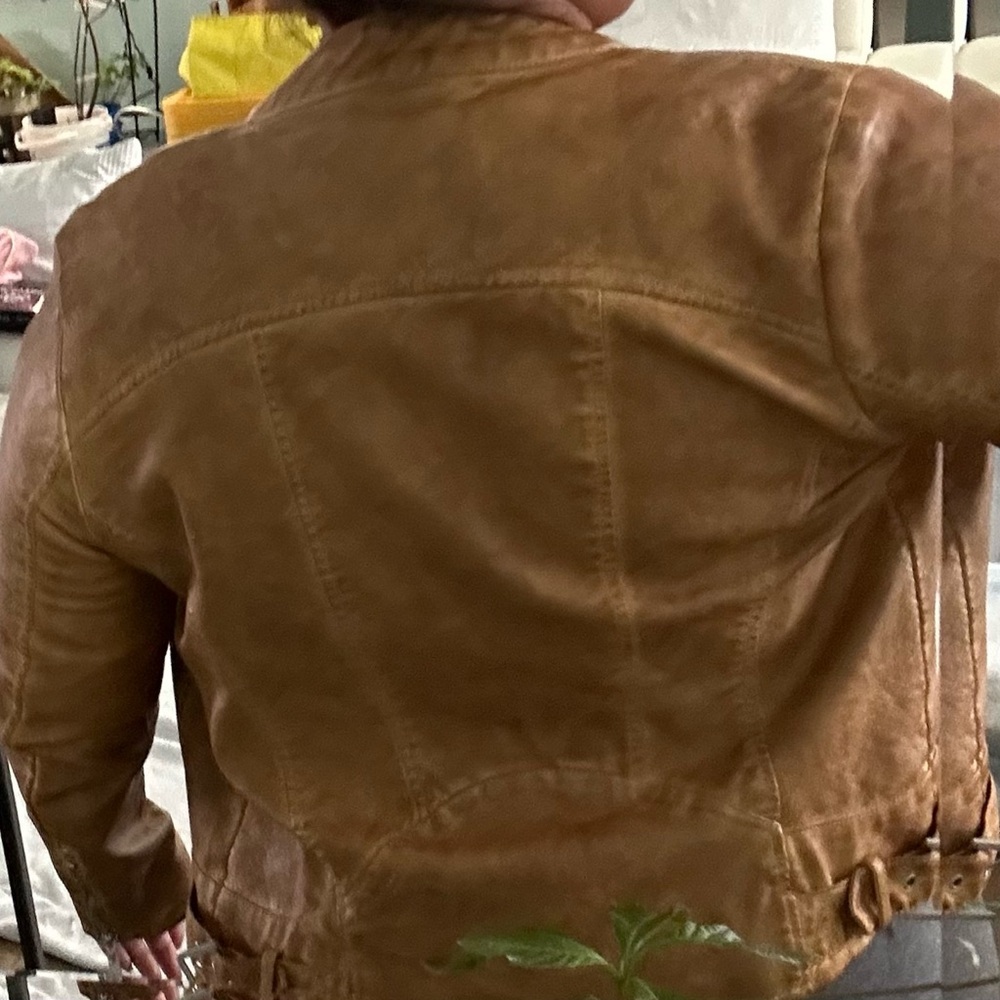 💐 Distressed Tan Vegan Leather Spring Jacket 💐